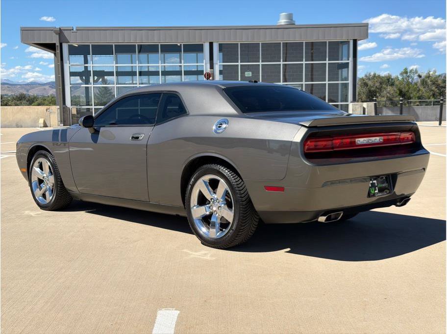 Used 2009 Dodge Challenger R/T w/ Sound Group RWD image 6
