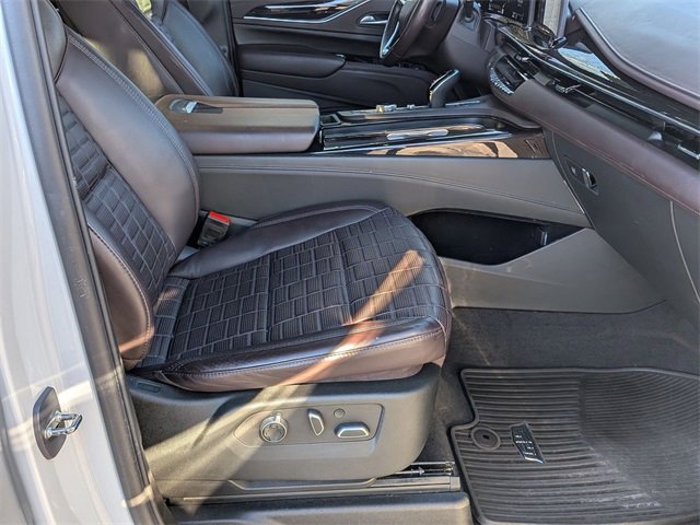 Certified 2023 Cadillac Escalade Sport Platinum w/ LPO, ONYX Package image 27