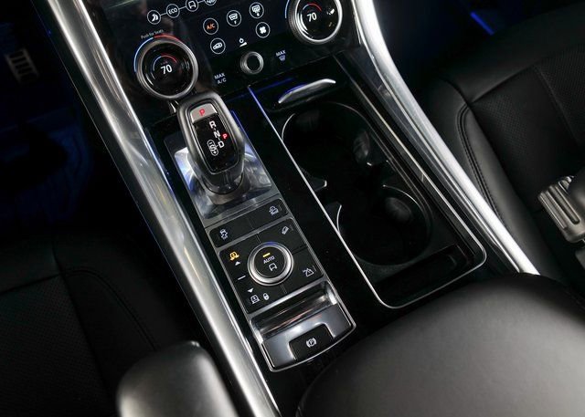Used 2020 Land Rover Range Rover Sport HSE Dynamic image 13