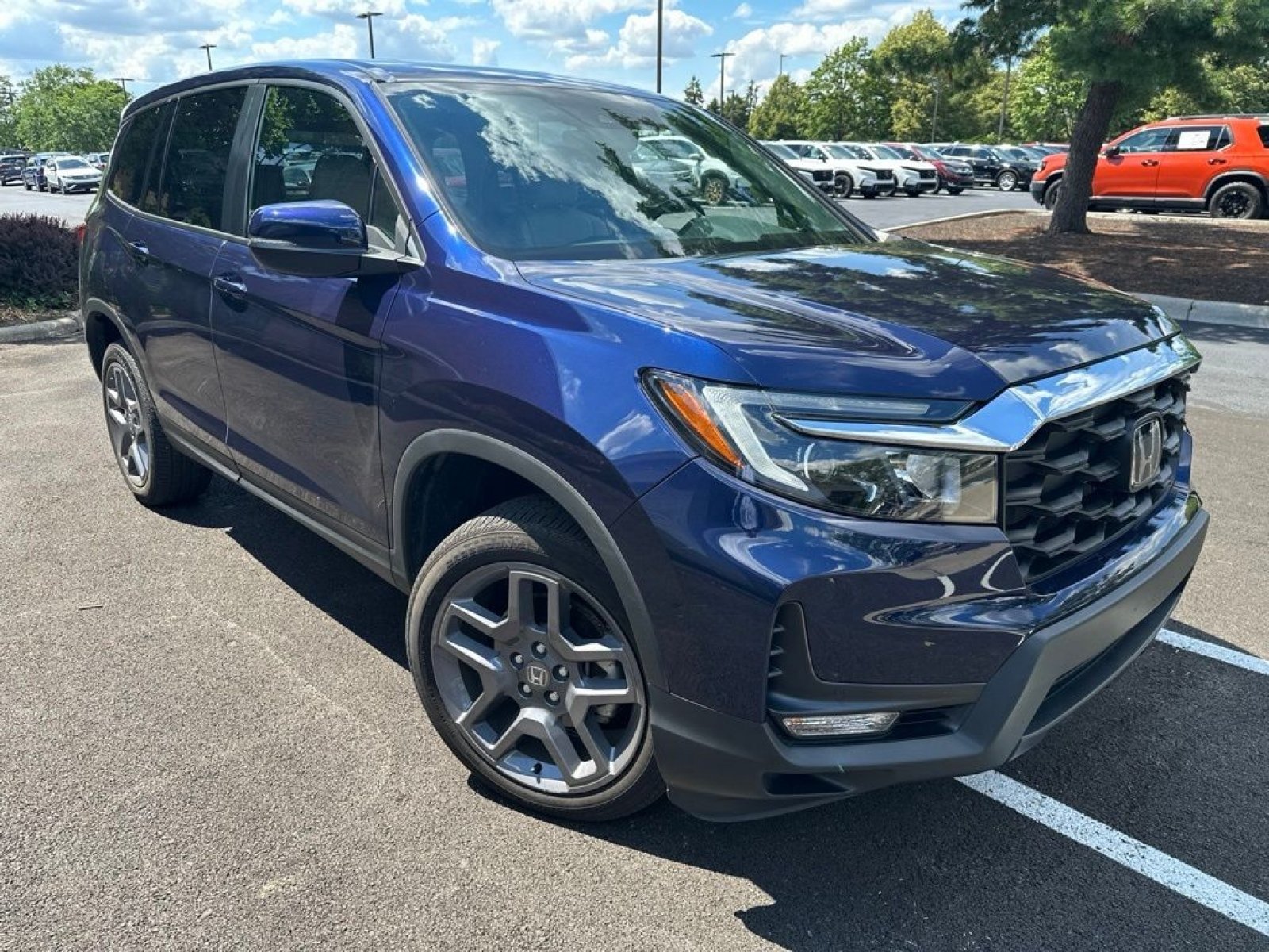 Used 2023 Honda Passport EX-L image 6