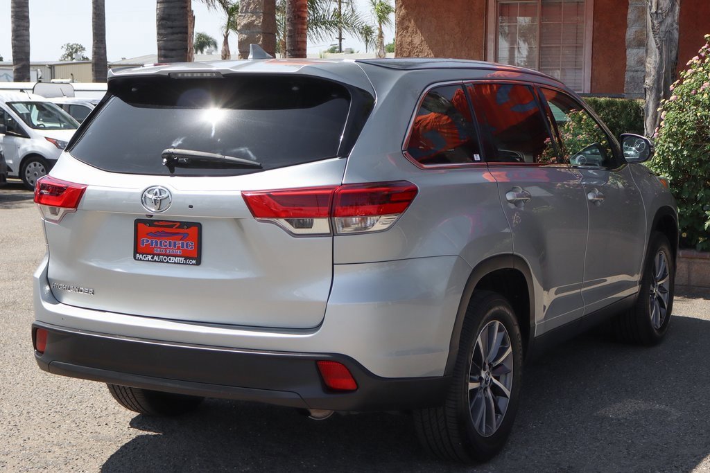 Used 2019 Toyota Highlander XLE image 9