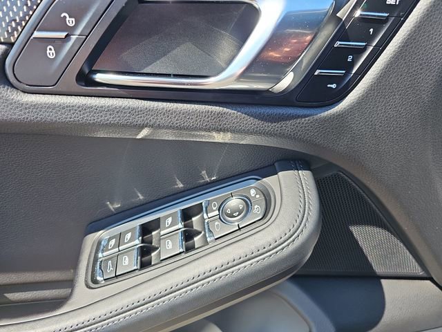 Used 2017 Porsche Macan Turbo AWD/4WD image 22