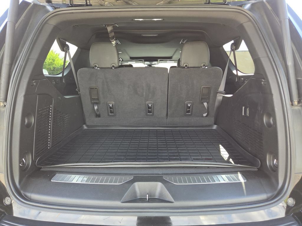 Used 2023 Chevrolet Suburban RST AWD/4WD image 19