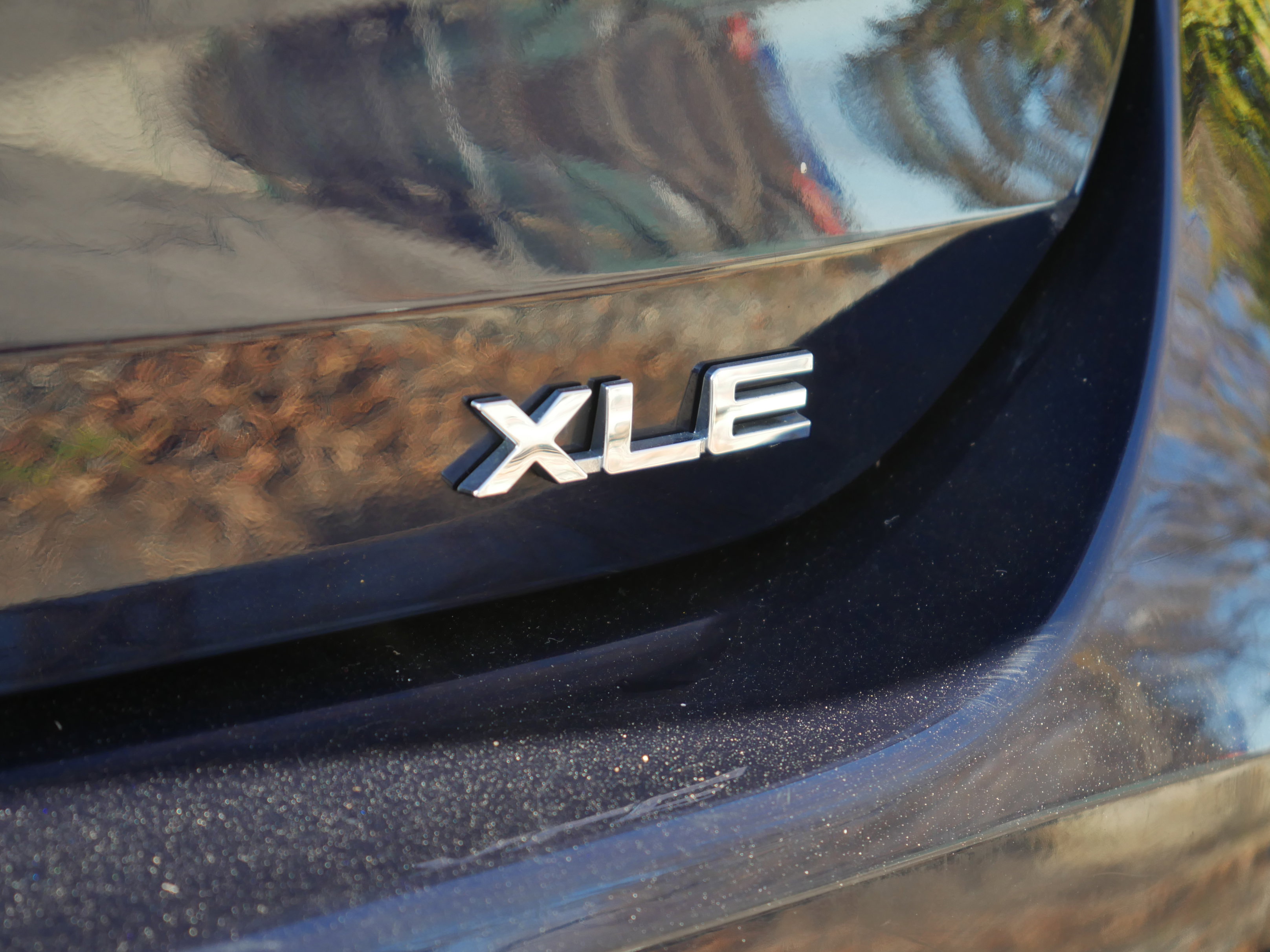 Used 2020 Toyota Highlander XLE AWD/4WD image 23
