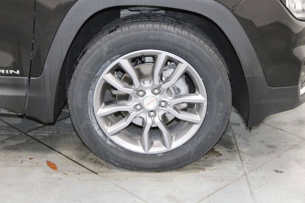 Used 2024 GMC Terrain SLT image 13