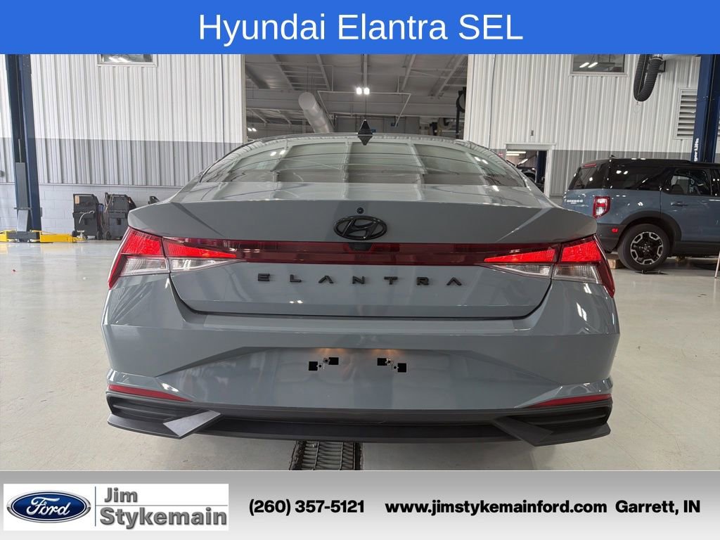 Used 2023 Hyundai Elantra SEL w/ Convenience Package FWD image 7