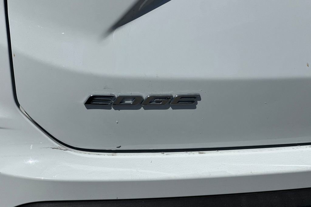 Certified 2020 Ford Edge SEL FWD image 30