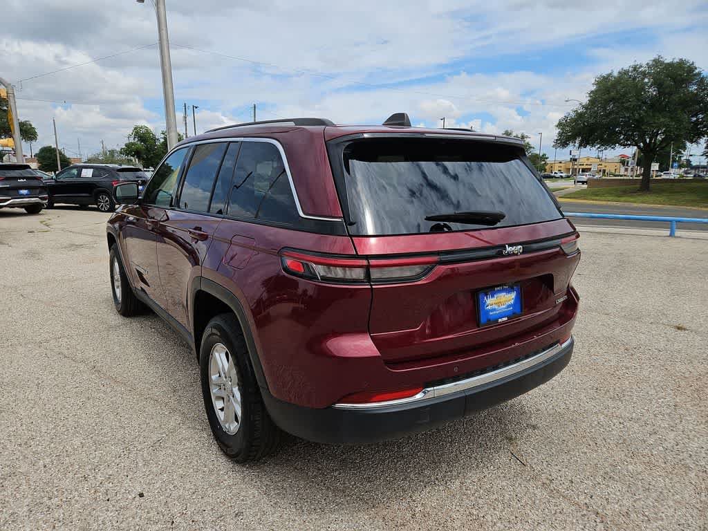 Used 2024 Jeep Grand Cherokee Laredo RWD image 6