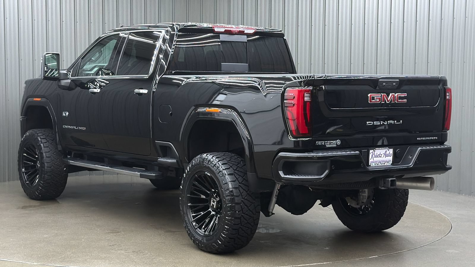 Used 2026 GMC Sierra 3500 Denali w/ Denali Reserve Package AWD/4WD image 3