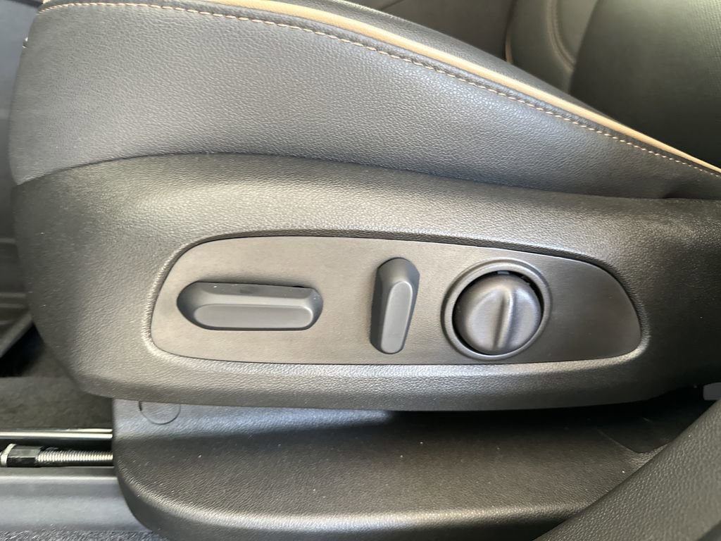 Certified 2025 Chevrolet Blazer Premier w/ LPO, Floor Liner Package image 17