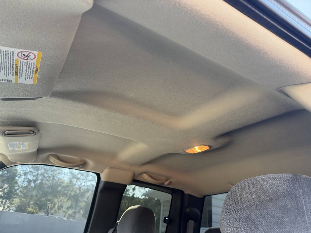 Used 2006 GMC Sierra 2500 W/T w/ Skid Plate Package AWD/4WD image 16