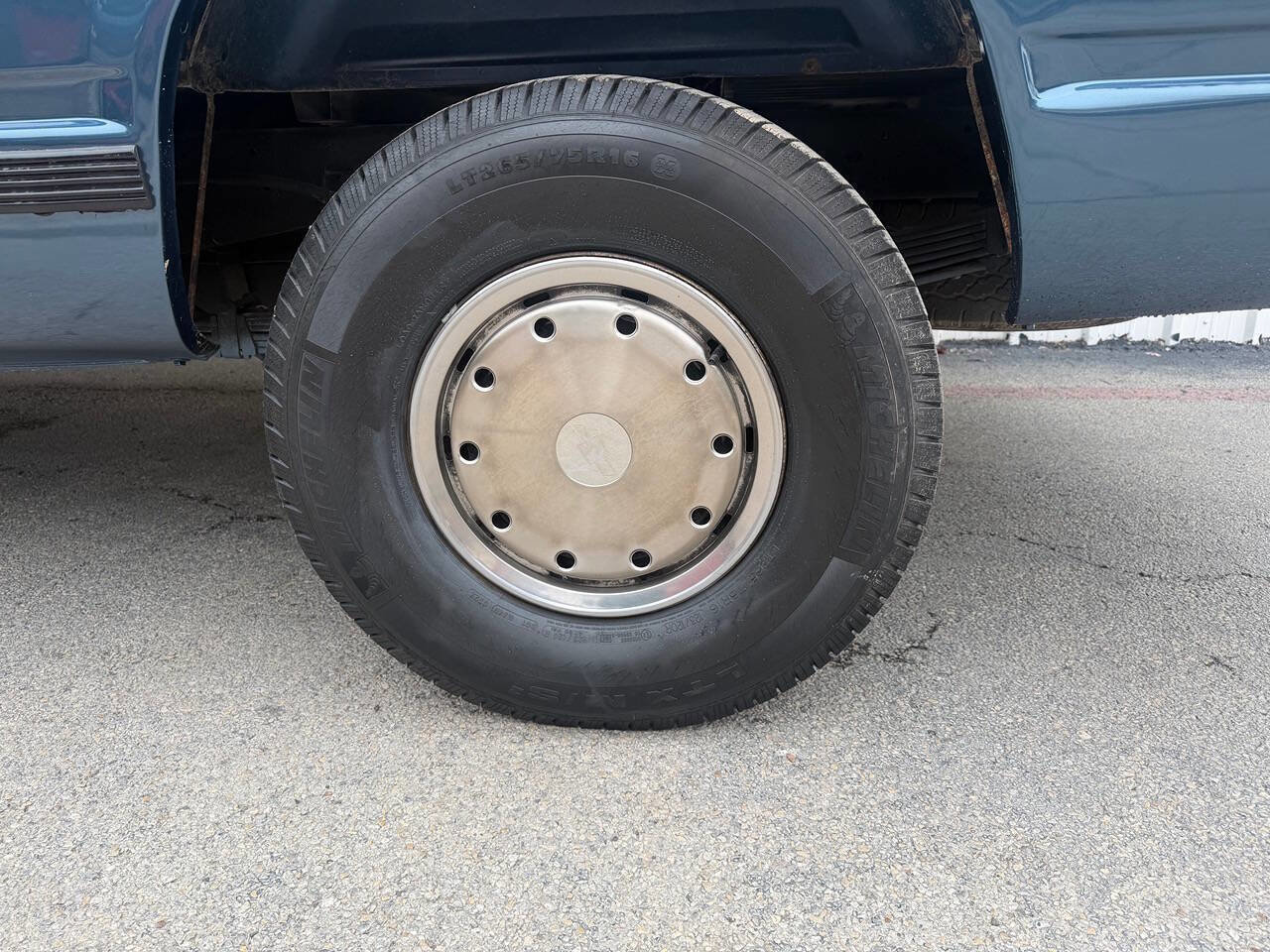 Used 1993 Chevrolet Silverado 3500 2WD Crew Cab image 29