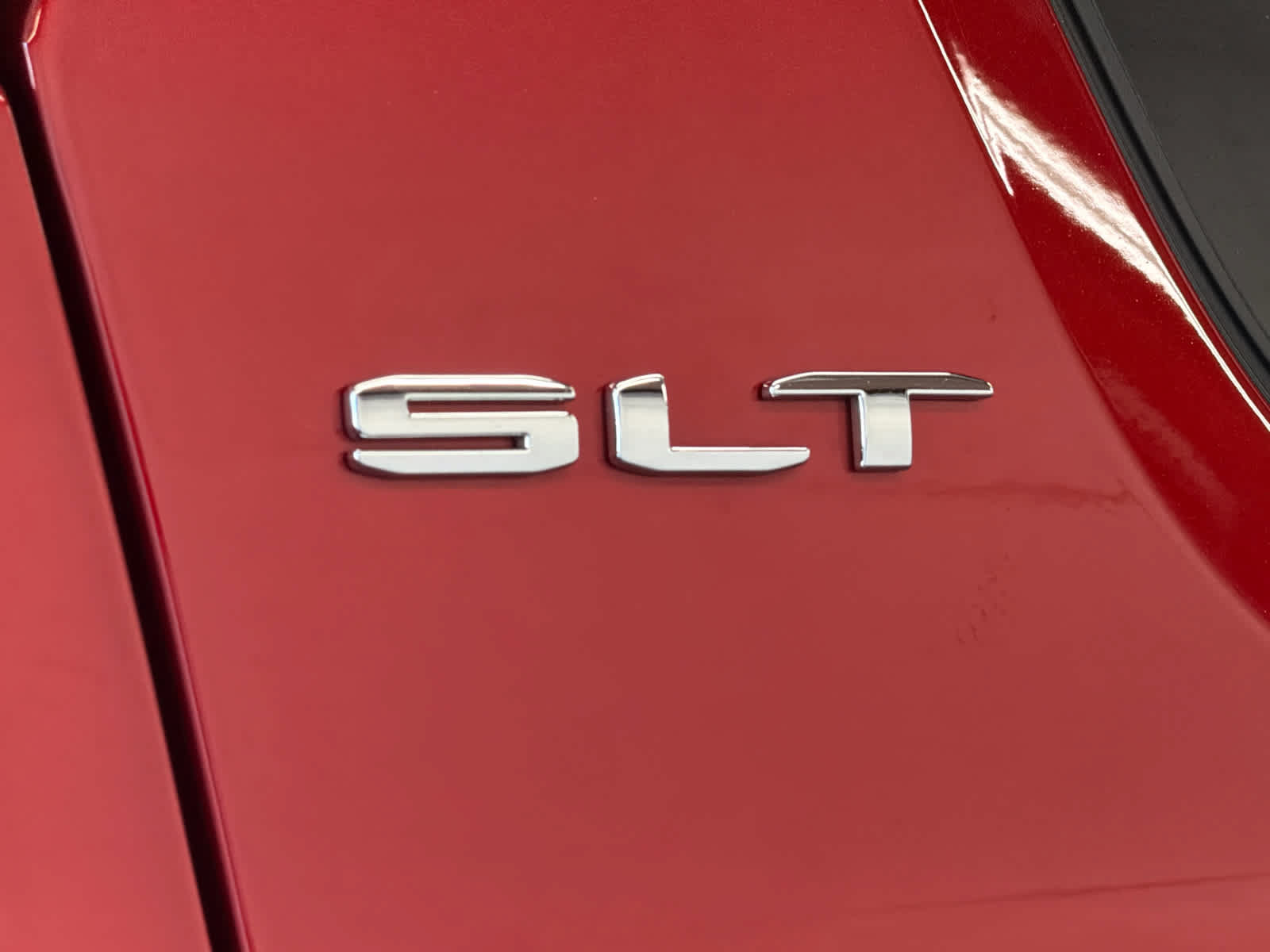 Used 2023 GMC Acadia SLT FWD image 13