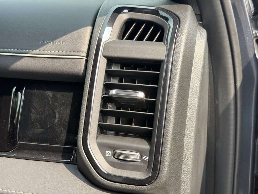 New 2026 RAM 3500 Limited AWD/4WD image 23