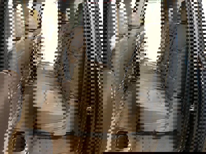 Used 2019 Chevrolet Suburban LT w/ LT Signature Package image 18