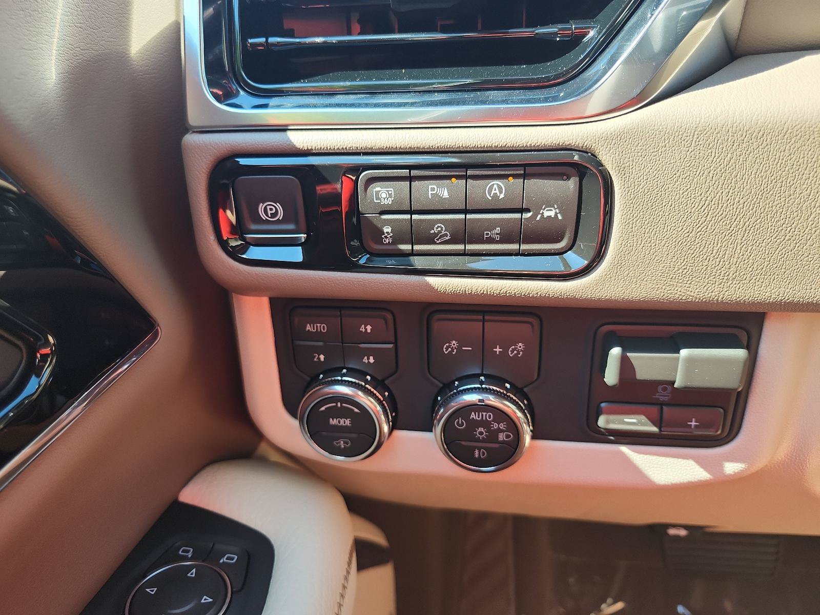 New 2026 GMC Yukon XL Denali w/ Denali Reserve Package AWD/4WD image 19