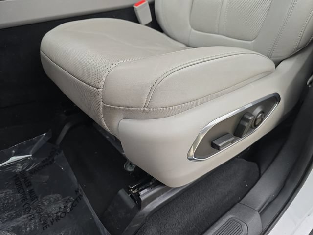 Used 2024 Jeep Wagoneer Series II w/ Flexible Seating Group RWD image 28