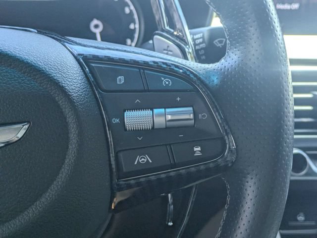 Used 2023 Genesis G70 2.0T w/ Sport Prestige Package RWD image 26