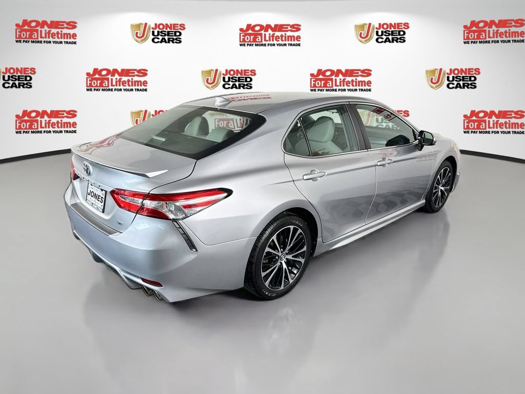 Used 2020 Toyota Camry SE FWD image 15
