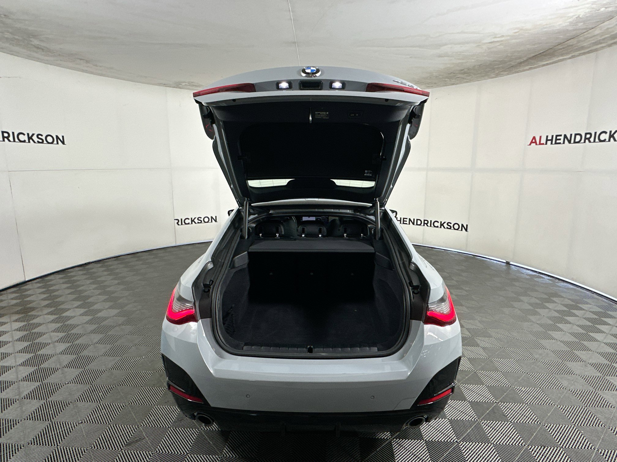 Used 2025 BMW 430i w/ M Sport Package image 30