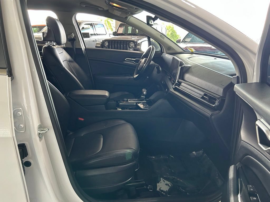 Used 2024 Kia Sportage EX FWD image 38