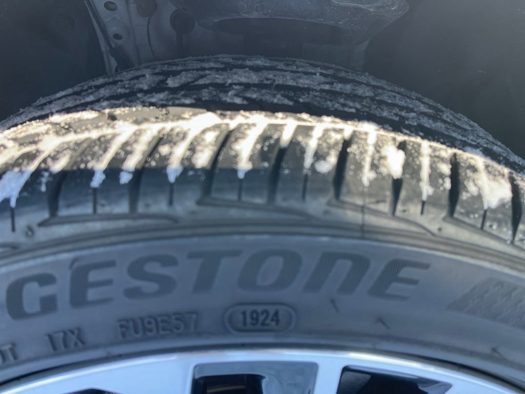 Certified 2025 Toyota Camry XLE image 30