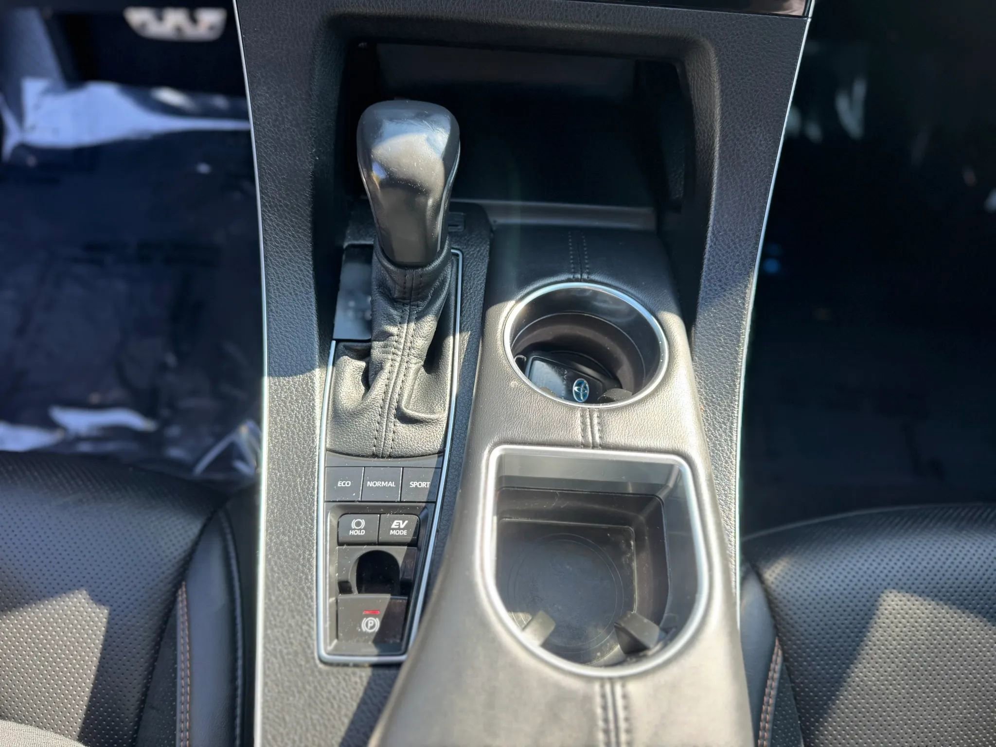 Used 2021 Toyota Avalon XSE FWD image 21