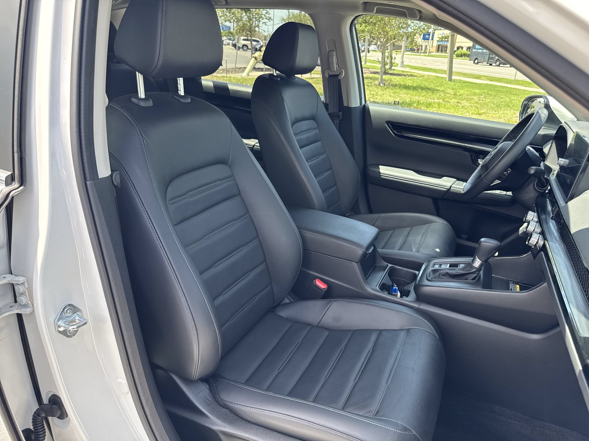 Used 2025 Honda CR-V EX-L image 14