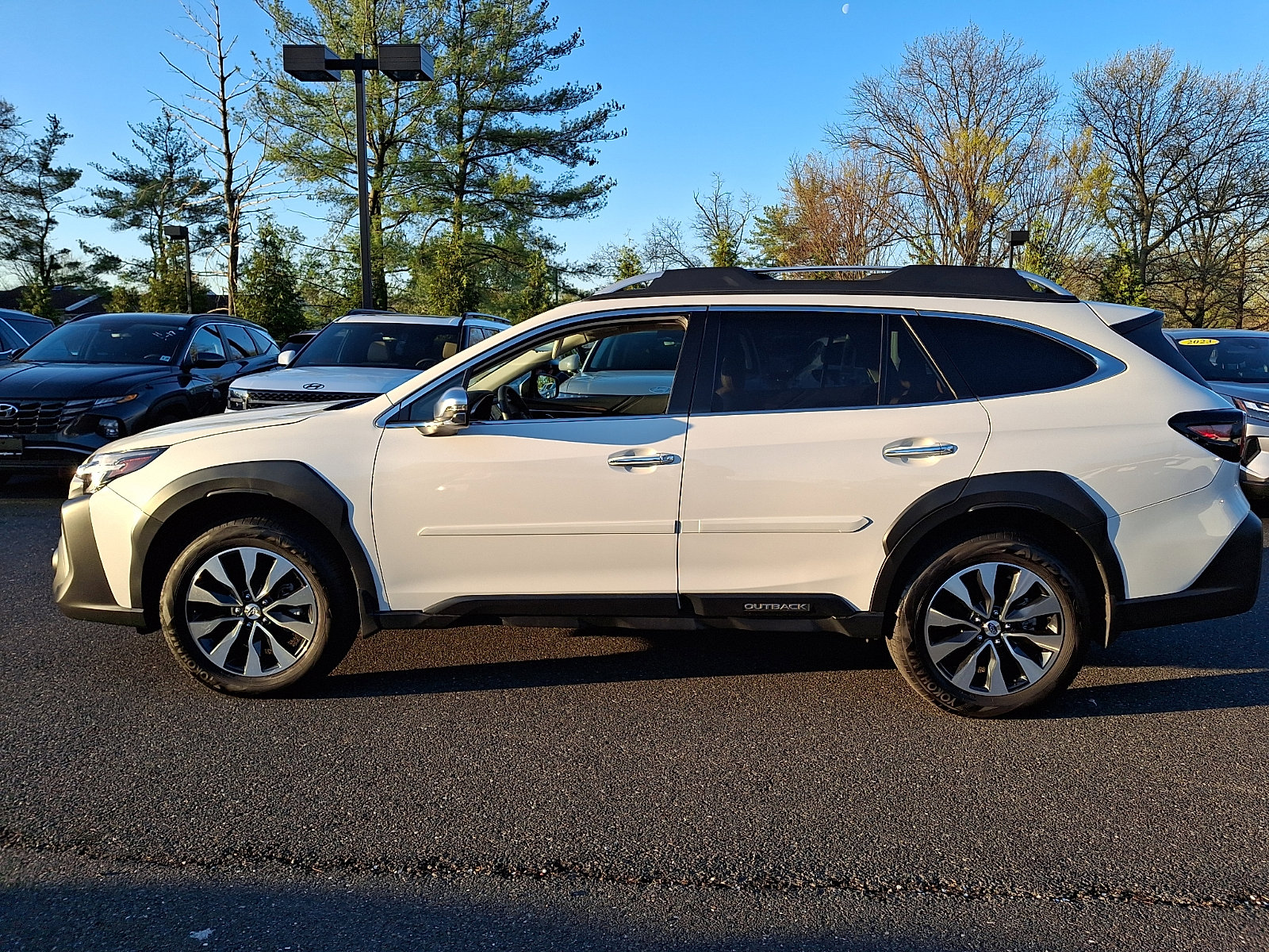 Used 2025 Subaru Outback Touring XT w/ Popular Package #2 image 7