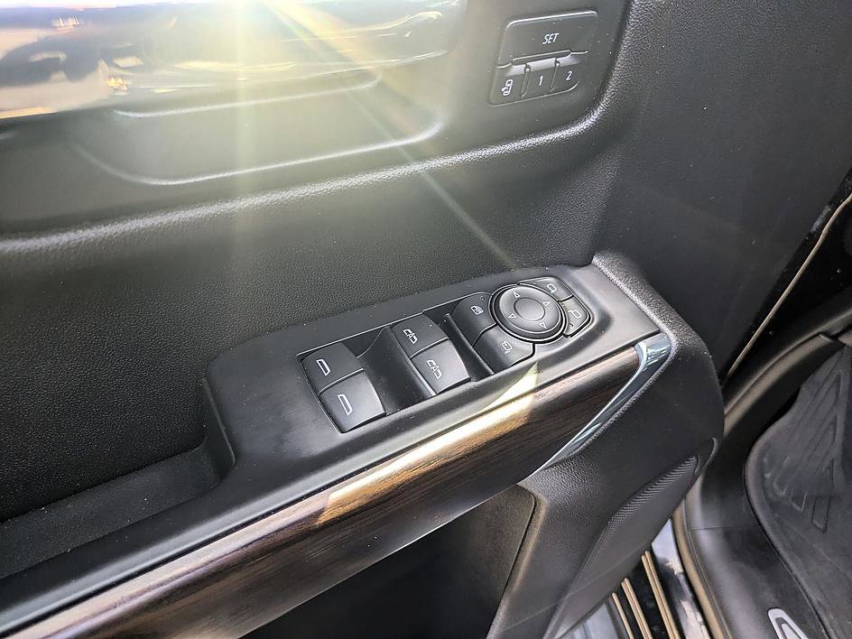 Used 2021 GMC Sierra 1500 SLT w/ SLT Premium Package AWD/4WD image 15