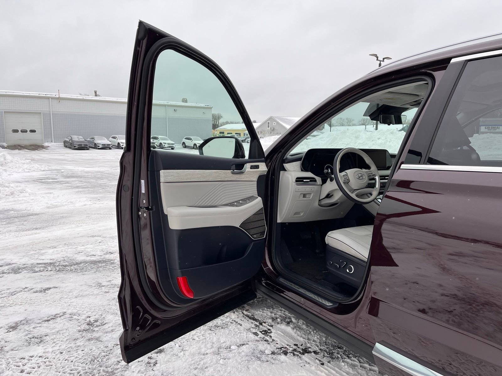 Used 2023 Hyundai Palisade Calligraphy image 18