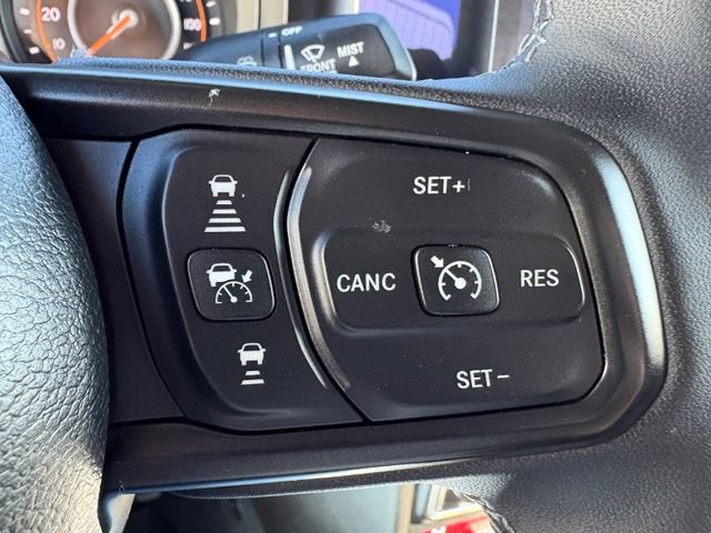 Used 2025 Jeep Gladiator Mojave w/ Convenience Group AWD/4WD image 25