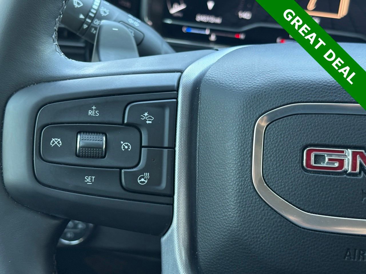 Used 2024 GMC Sierra 1500 SLT w/ SLT Premium Plus Package AWD/4WD image 18