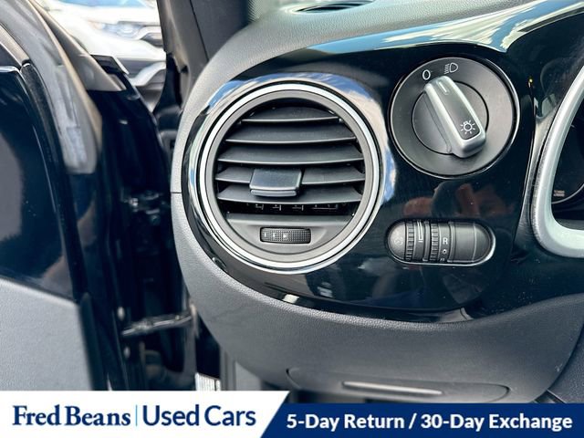 Used 2012 Volkswagen Beetle 2.5 image 10