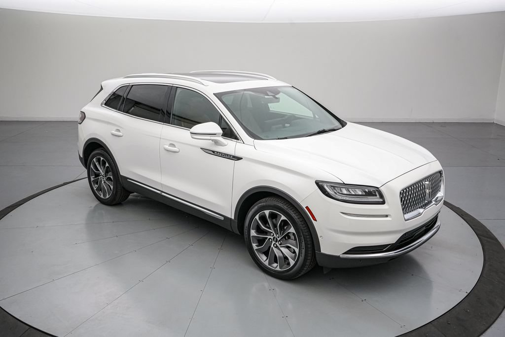 Used 2023 Lincoln Nautilus Reserve w/ Equipment Group 201A FWD video 2