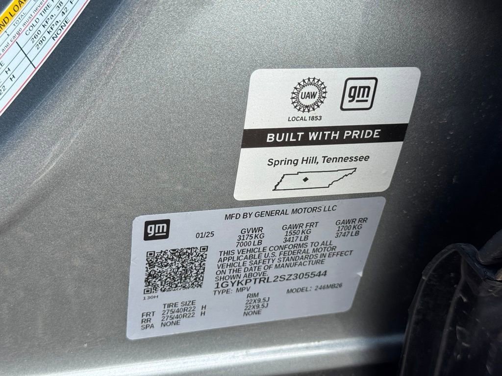Certified 2025 Cadillac Lyriq Luxury w/ LPO, Floor Liner Package AWD/4WD image 21