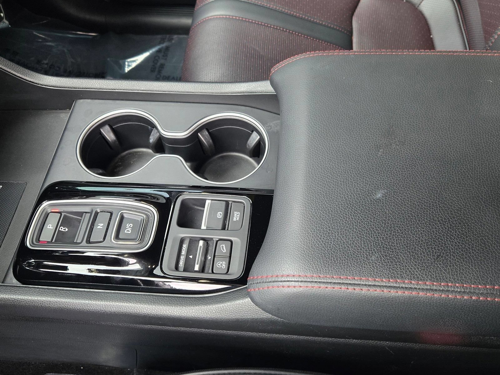 Used 2025 Honda Pilot Black Edition image 24