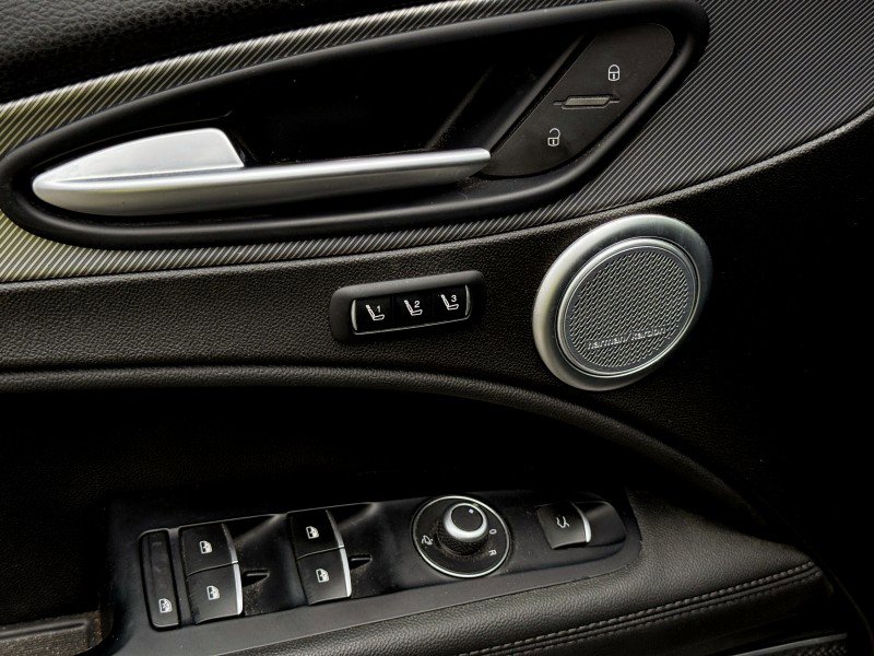 Used 2020 Alfa Romeo Stelvio Ti Sport w/ Quick Order Package 22S Sport image 13