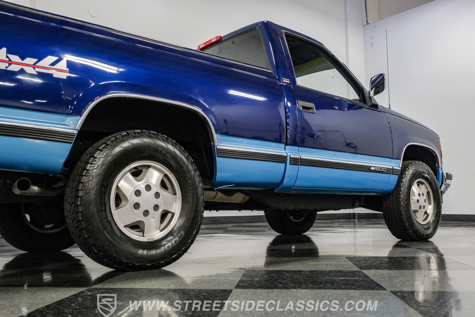 Used 1994 Chevrolet Silverado 1500 4x4 Regular Cab image 28