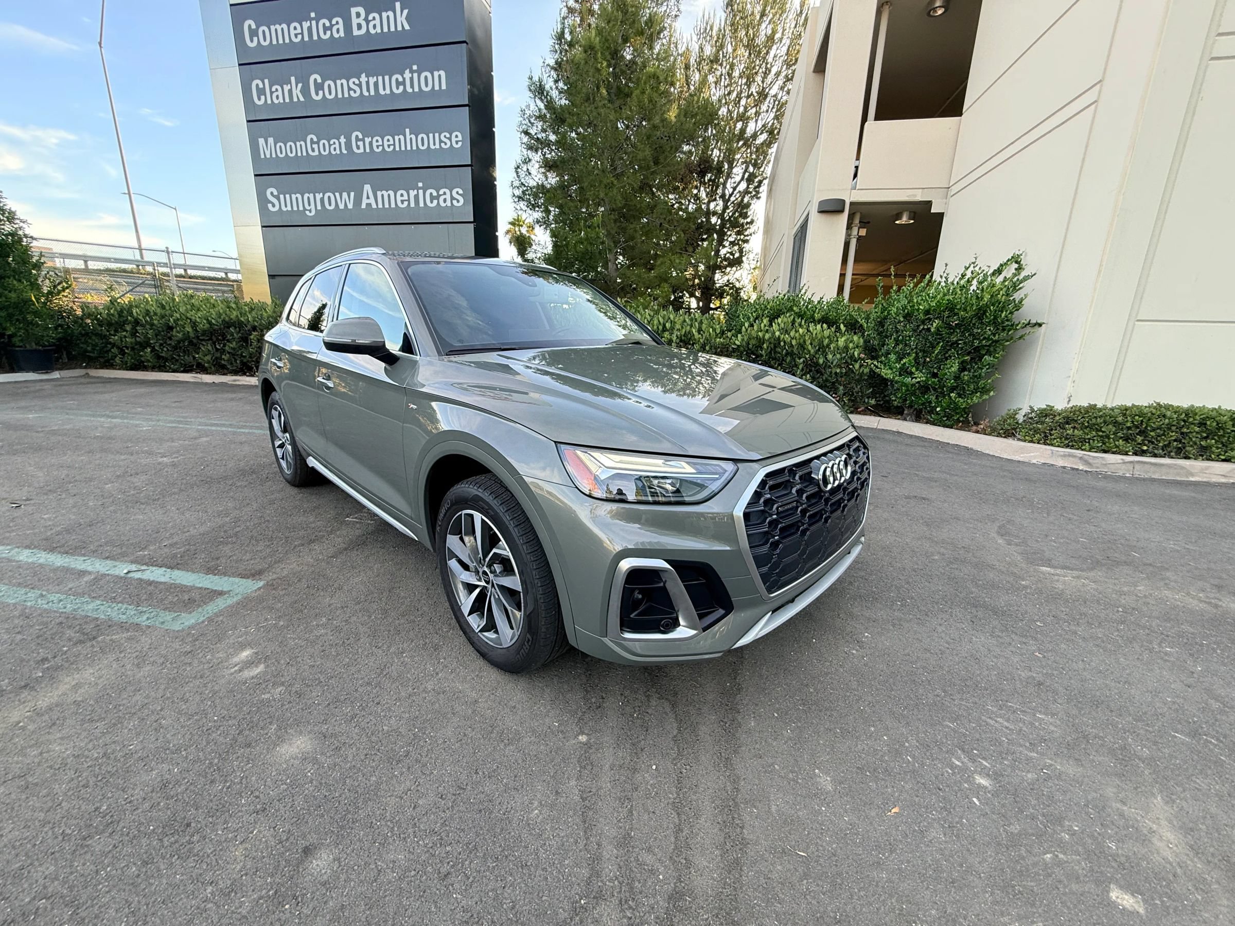 Used 2024 Audi Q5 2.0T Premium Plus w/ S Line AWD/4WD image 7