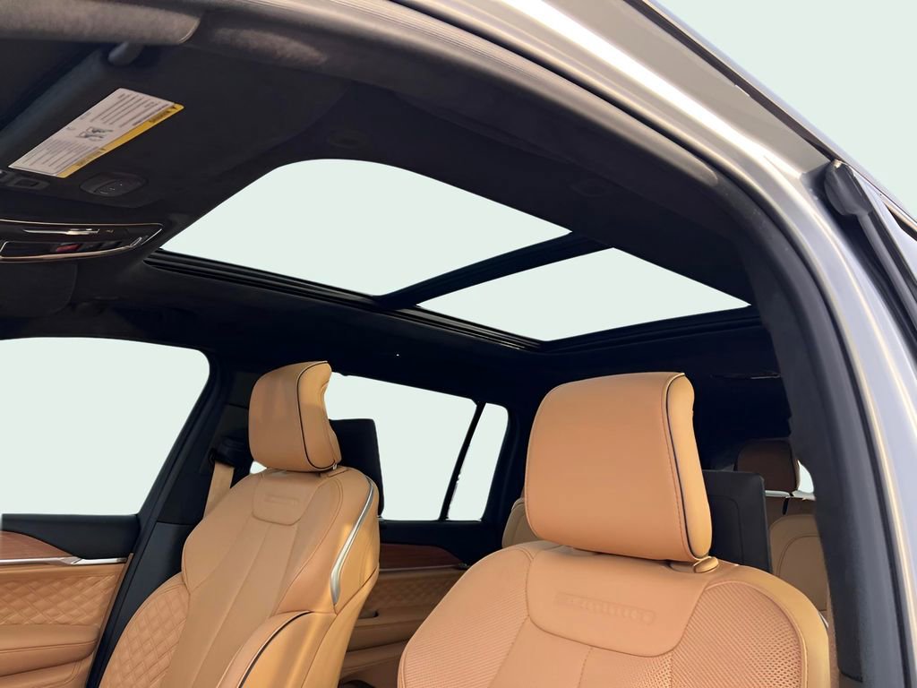 New 2025 Jeep Grand Cherokee L Summit image 10