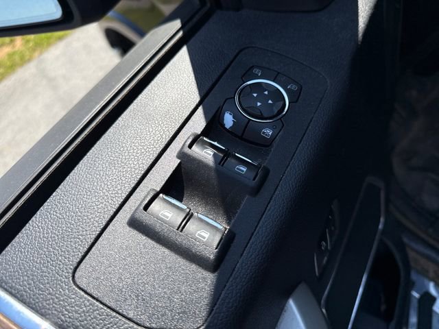 Used 2019 Ford F150 Lariat w/ Equipment Group 502A Luxury AWD/4WD image 25