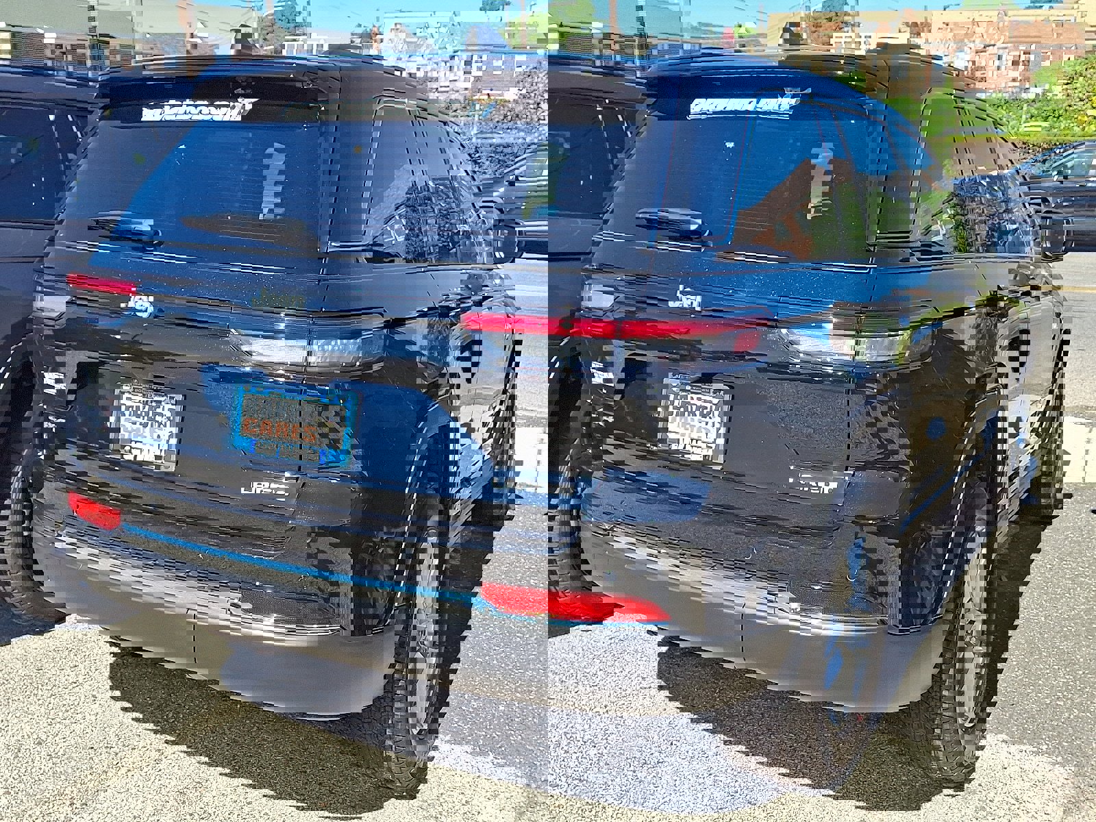 New 2025 Jeep Grand Cherokee Laredo X image 4