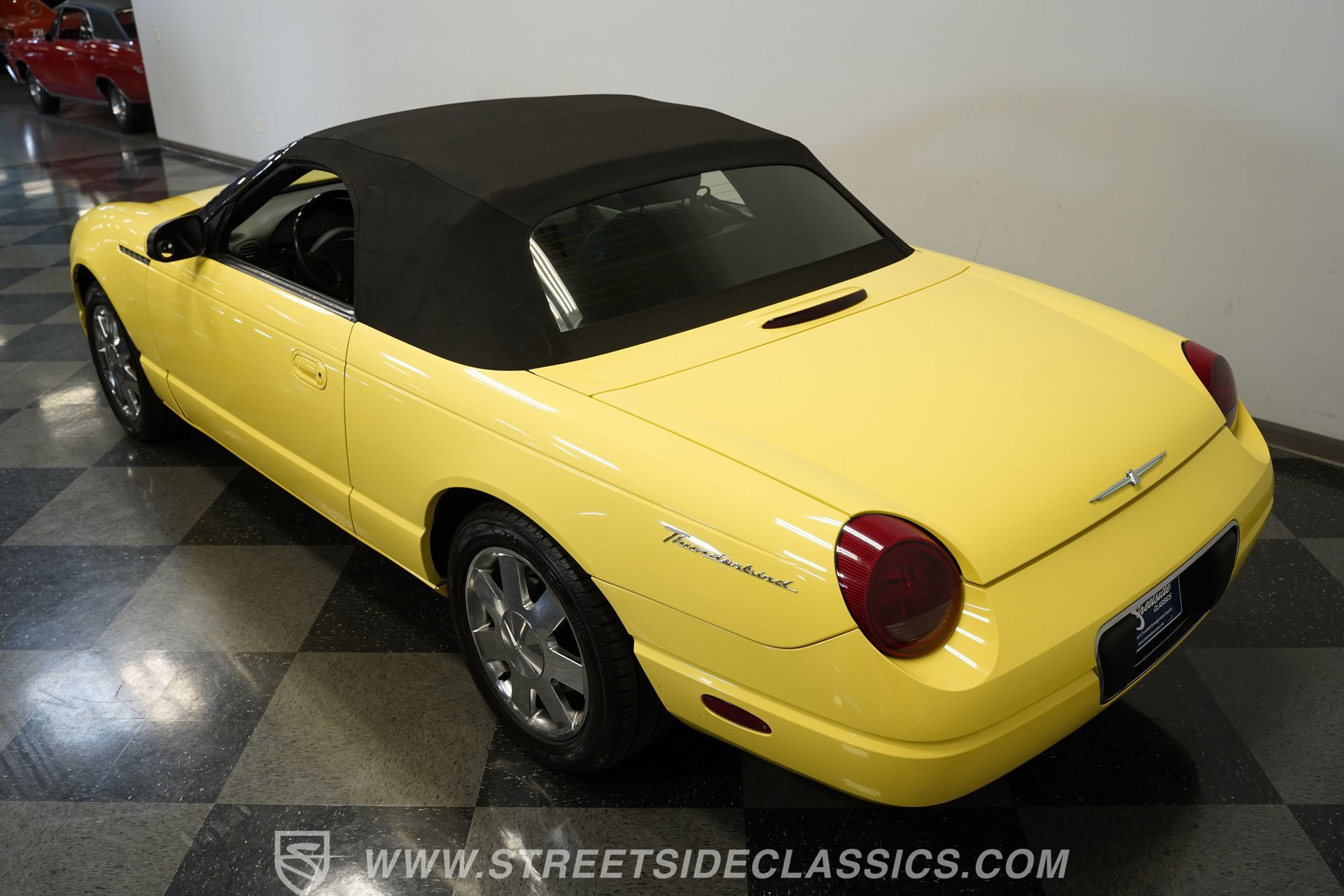 Used 2002 Ford Thunderbird RWD image 25