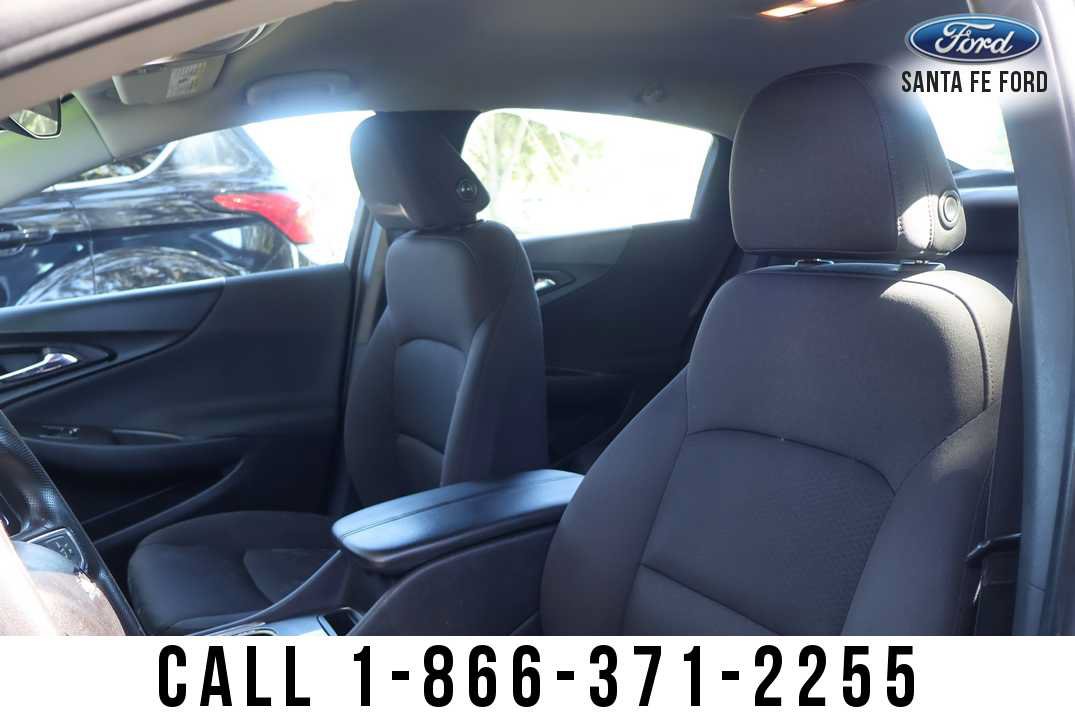 Used 2020 Chevrolet Malibu LT FWD image 11
