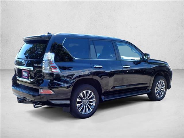 Used 2021 Lexus GX 460 Luxury w/ Accessory Package AWD/4WD image 4
