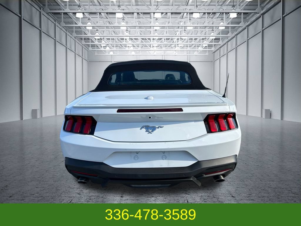 Used 2025 Ford Mustang Premium RWD image 4
