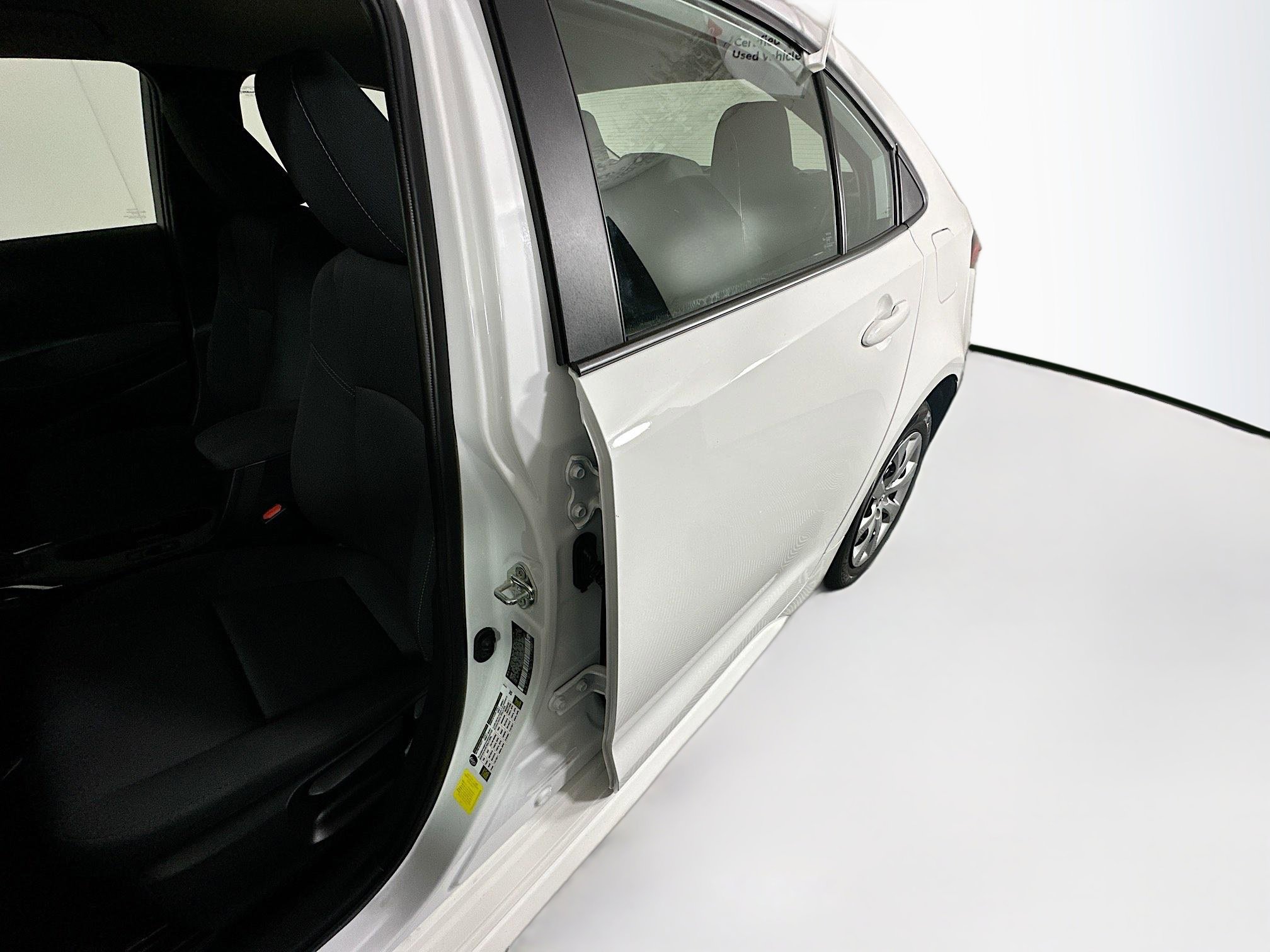 Used 2023 Toyota Corolla LE FWD image 12