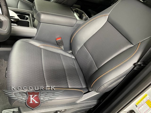 New 2026 Ford F250 Lariat w/ Lariat Ultimate Package image 12