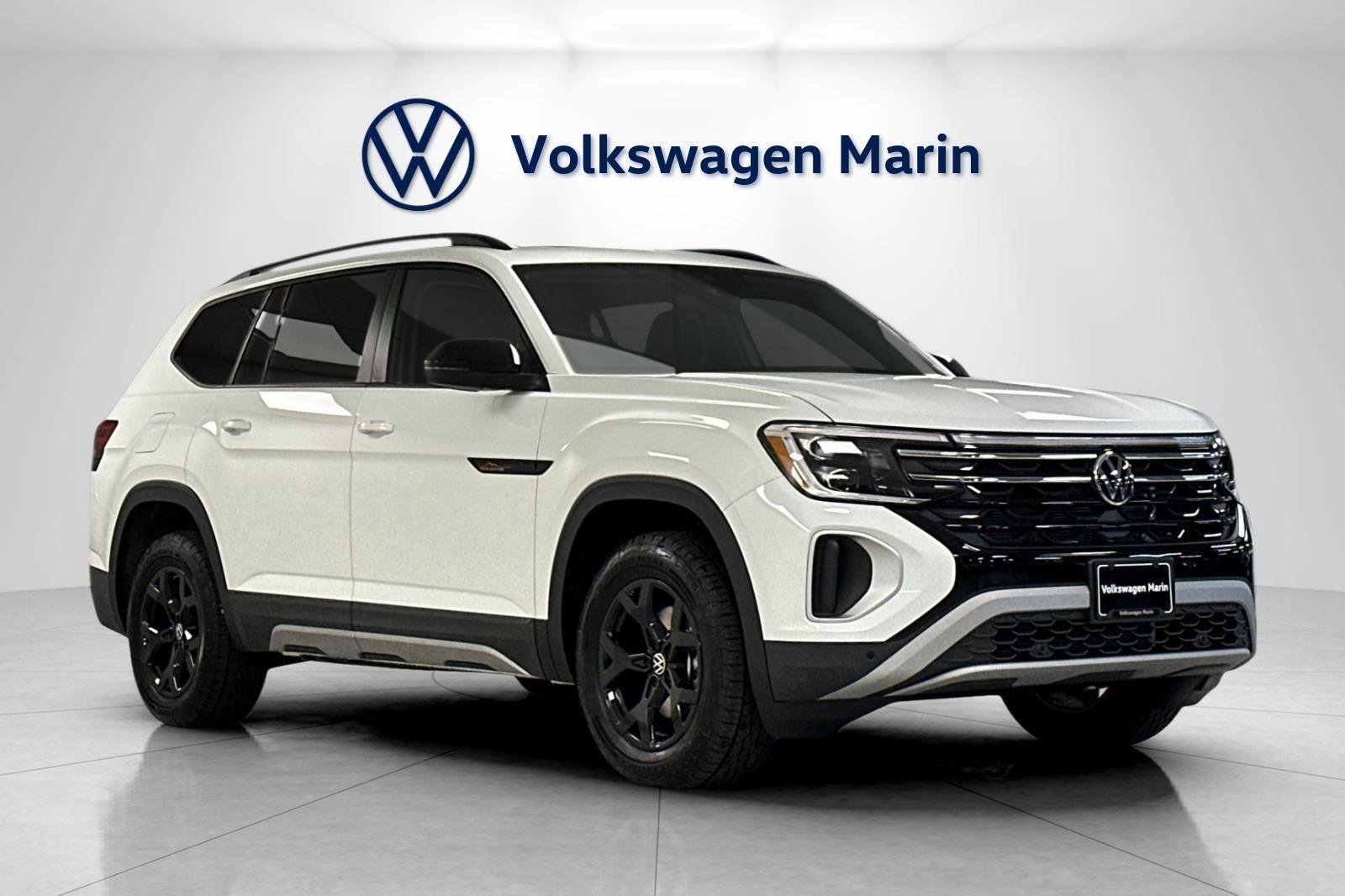 New 2025 Volkswagen Atlas Peak Edition SE image 7